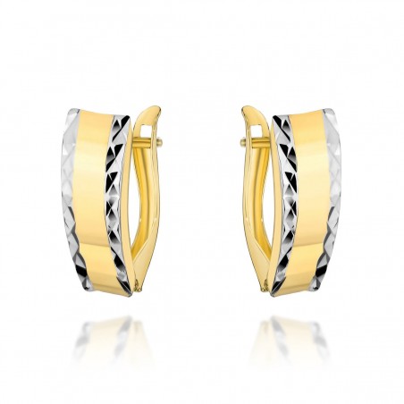 Kolczyki złote z diamentowanymi brzegami i gładkim środkiem pr. 585