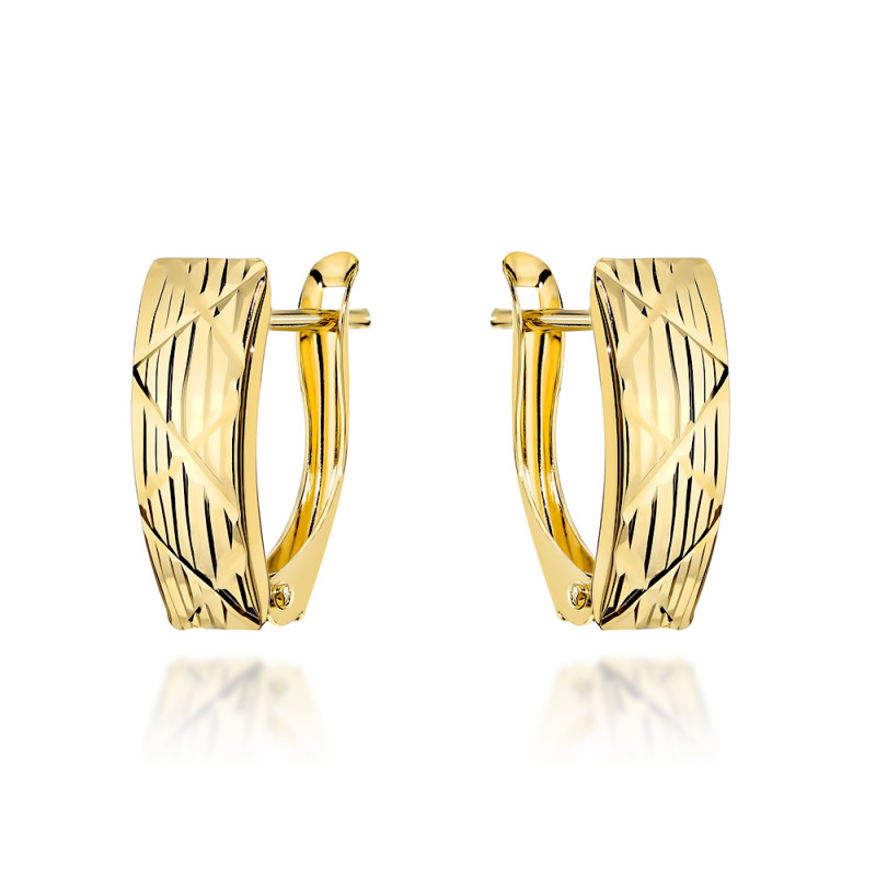 Kolczyki złote zdobione diamentowanymi paskami