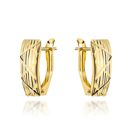 Kolczyki złote zdobione diamentowanymi paskami