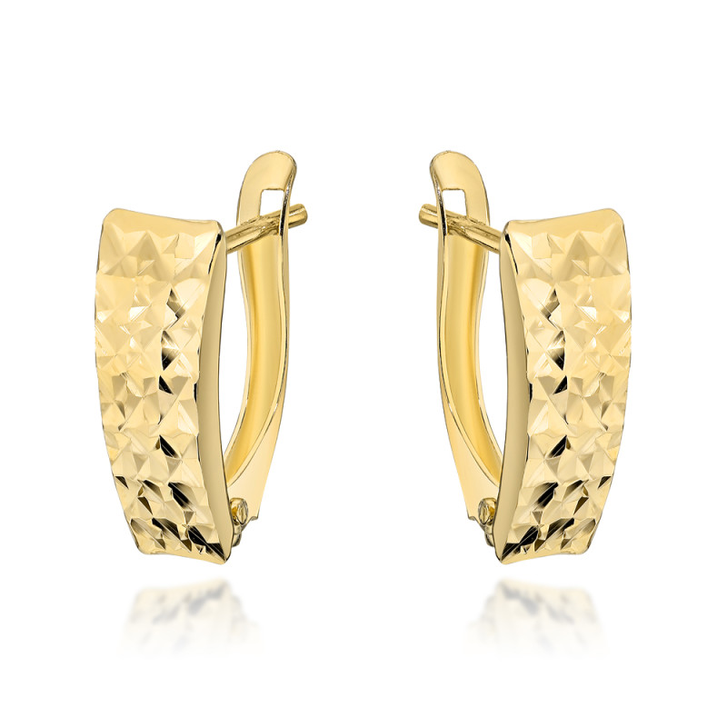 Kolczyki złote ozdobione diamentowaniem pr. 375