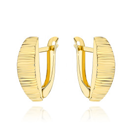 Kolczyki złote zdobione żłobieniem w poprzek pr. 585