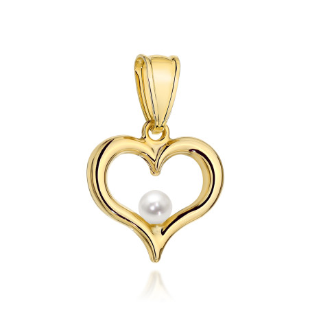 Gold heart pendant with pearl